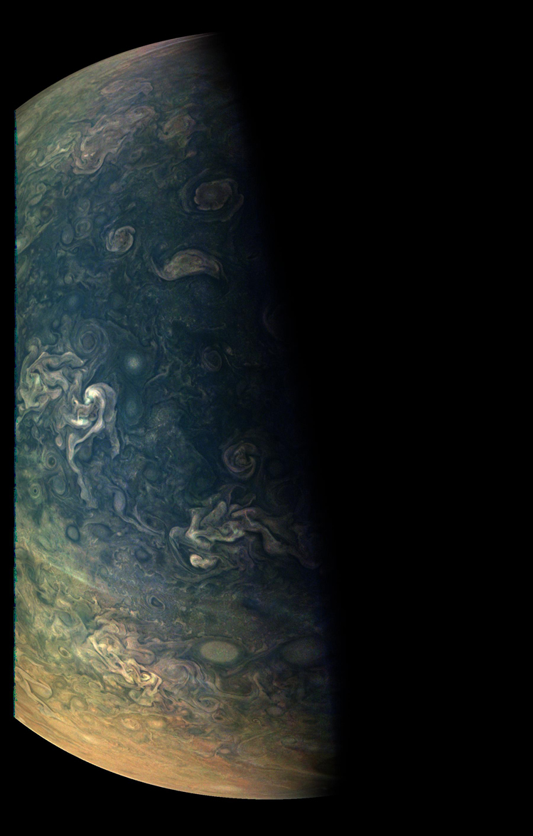 Северные циркумполярные циклоны Юпитера