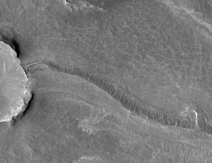 HiRISE - Juventae Chasma