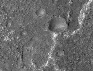 HiRISE - Columbus Crater