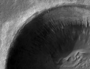 HiRISE - Terra Sirenum